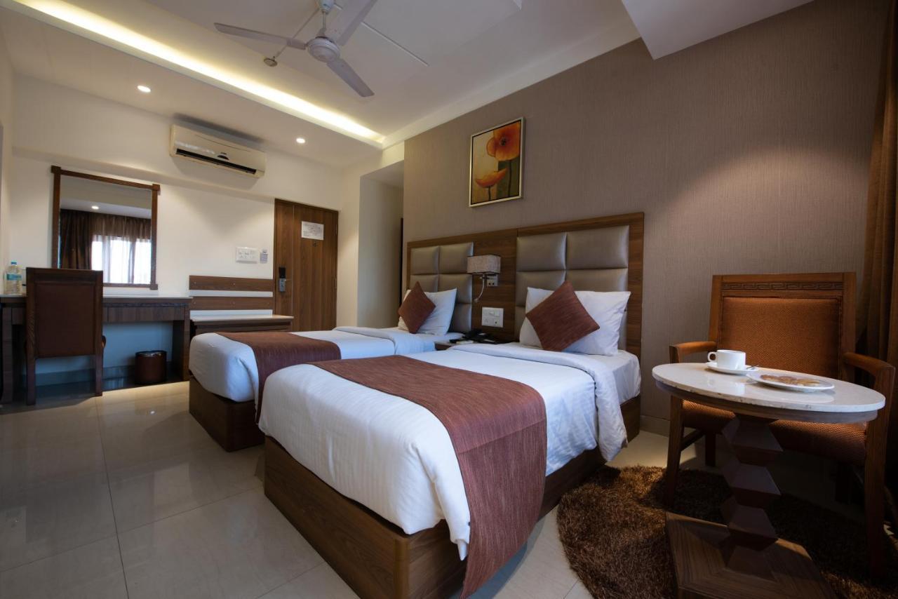 Click Hotel Nashik Εξωτερικό φωτογραφία